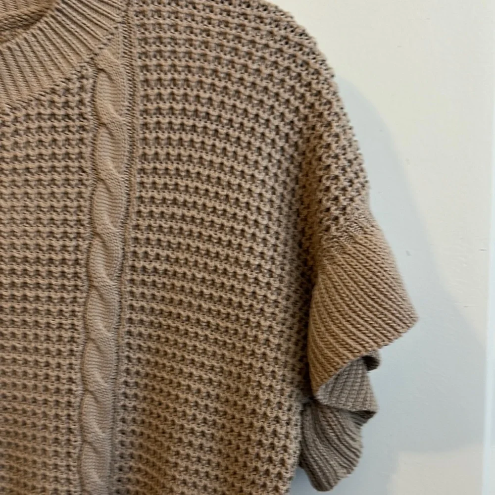 Tan Short Sleeve Knit Sweater - Picture 5 of 12